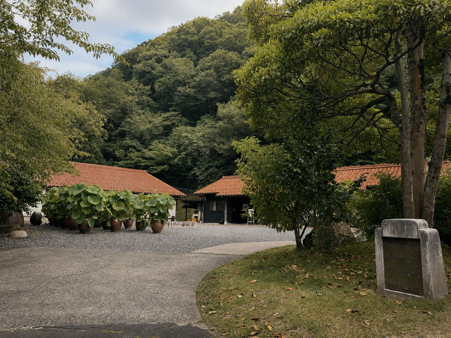 クラフト館岩井窯・参考館